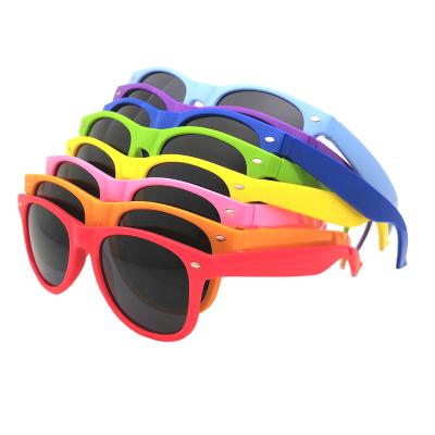 China Fashion sunglasses 2022 fashion sunglasses free sample logo printing promotion children's sunglasses custom sunglasses for sale