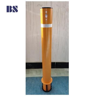 China Removable Manual Parking Bollard Barrier Netting Removable Security Bollard Rising Bollard Lock for sale