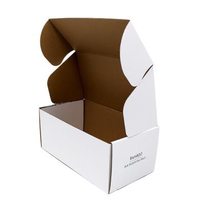 China Recycled Materials Foldable Mailing Announcement Box Custom Printed Kraft Corrugated Cardboard Announcement Box With Logo For Christmas Gift Package for sale