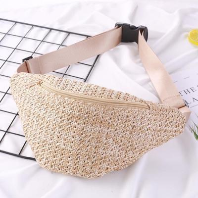 China Wholesale Straw Woven Straw Beach Bags Fashion Waist Bags Summer Black Rattan Beach Straw Woven Pussy Pack For Ladies Women Travel Gift for sale