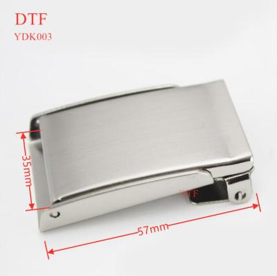 China Hardness ; Flapper Belt Buckle Metal Elasticity Customized Belt Buckles For Male for sale