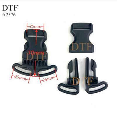 China Hardness ; 3 Way Buckle Baby Car Seat Belt 25mm Durable High Quality Black Plastic Buckle for sale