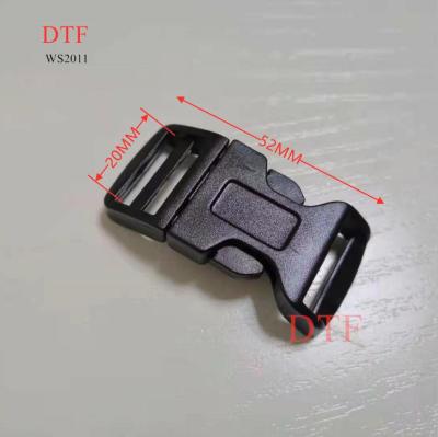 China Hardness ; Elasticity Buckle Side Release Plastic Curved Buckle for Collars or Dog Bag for sale