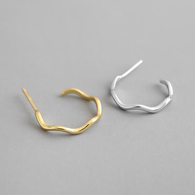 China Lanciashow 925 Sterling Silver Gold Plated Hoop Earrings Semicircle Wavy Shape for sale