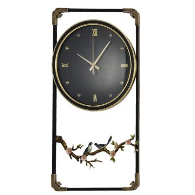 China Modern CLASSIC Metal Design Home Office 15 Inch Round Decorative Wall Clock With Bird On Branch for sale