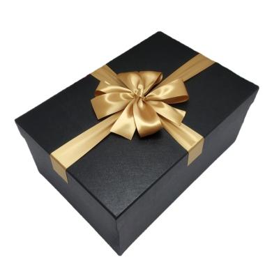 China Recyclable Large Size Gift Boxes OEM Customized Elegant Chic Brand Of Various Color Cardboard With Ribbon Bow for sale