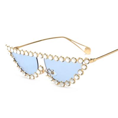 China Fashion sunglasses custom made luxury sunglasses sell metal wholesale women's diamond cat eye fashion news Europe and America for sale