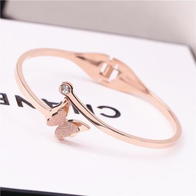 China Vintage Korean Fashion Trending Jewelry 2021 Cuff Bangle Butterfly Jewelry Women Bracelets & Bangles for sale