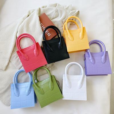 China 2021 Fashoion New Arrival Mini Square Jelly Shoulder Chain Bag Jelly Purse and Purse for sale