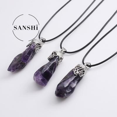 China CLASSIC Zinc Alloy Pendant Fashion Jewelry Irregular Shape Buckle Natural Amethyst Crystal Pendants for sale