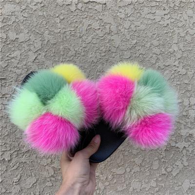 China 2020 fashion trend wholesale new custom logo fox fur slippers ladies real fashion fluffy raccoon fur sandals women luxury fox fur slides for sale