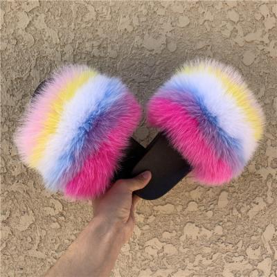 China Wholesale Private Customized Super Luxury Lady Slippers Fur Lady Slippers Fashion Trend Manufacturers Real 100% Rainbow Fox Fur Slippers for sale