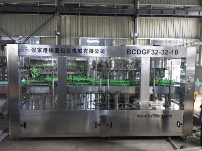 China Vodka 4000bph Alcoholic Beverage Filling Machine Stainless Steel 304 for sale