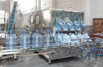 China 6000BPH plastic Flessenspoelen het Vullen het Afdekken Machine Vijf Gallon Te koop