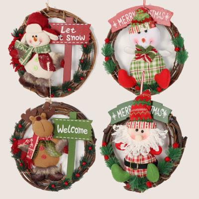 China Disposable Christmas Tree Christmas Wreath Shopping Mall Hotel Door and Window Rattan Hanging Decoration for sale