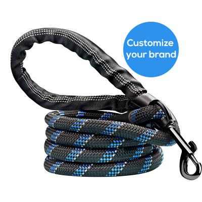 China Large Lead Reflective Reflective Resistant Soft Leather Rope Hook Dog Leashes for sale