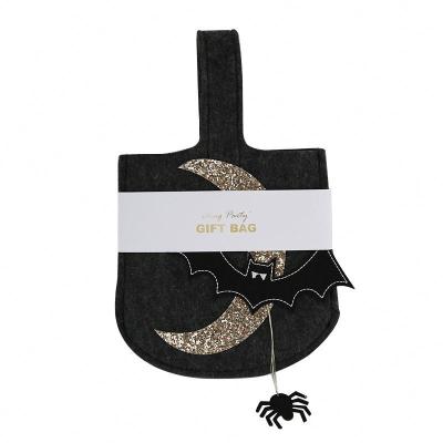 China Felt Cloth Halloween Party Decoration Supplies Hanging Halloween Spider Decorations Halloween Candy Bag for sale