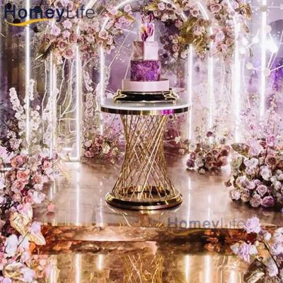 China Modern Modern Wedding Cake Table With Crystals Gold Cake Tables For Event for sale