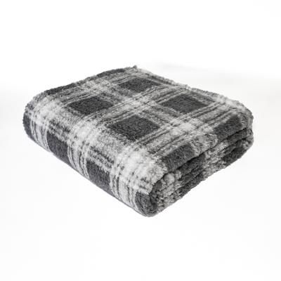 China 100% Polyester PASSION Super Soft Custom Size Plaid Throw Blanket Warm Cheap Sherpa Blanket for sale