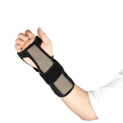 China Provides Heat Adjustable Neoprene Silicone Compression Hands Tennis Wrist Pads Hot Selling Brace for sale