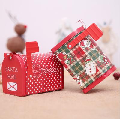 China Best Gift Tin Box Recyclable Saling Christmas Candy Cookie Packaging Cookie Can Ship Shape Christmas Chocolate Tin Box for sale