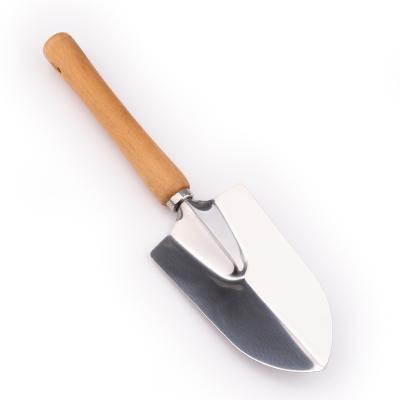 China Outdoor Garden Tools Mini Garden Tool Shovel New Design With Wooden Handle for sale