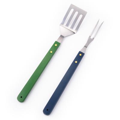 China Factory direct sales easily cleaned 3 pieces of stainless steel outdoor BBQ tool kit with wooden handle for sale