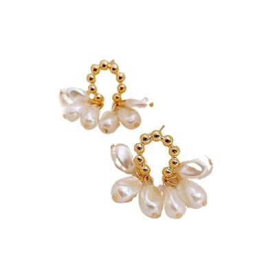 China FASHIONABLE Korean Style Handmade Golden Circle Textured Beaded Tassel Dangling Baroque Pearl Earrings For Women for sale