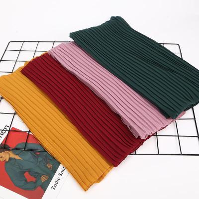 China Skin-friendly Chiffon Fabric Soft and Pleat Comfortable Women's Chiffon Pearl Scarves Wholesale Crimped Hijabs Scarves for sale