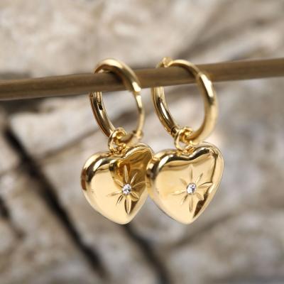 China 2022 Fashion Trendy Fashion Star Zircon Heart Earrings 316l Stainless Steel Jewelry Gold Eight-pointed Earring for sale