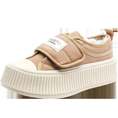 China Fashion Trend Dusto 2023 Spring New Wave Round Head Small White Shoes Casual Thick Bottom Padded Women's Shoes for sale