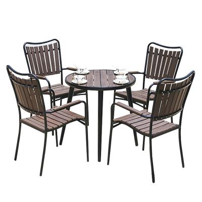 China Contemporary Outdoor Tables And Chairs Deck Outdoor Leisure Simple Combination Of Plastic Wood Outdoor Tables And Chairs for sale