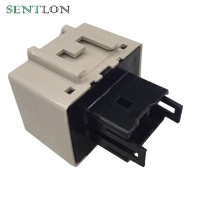 China Professional Design OE# 066500-5601 8 Pin Auto Flasher Relay For Toyota OEM Standard Size for sale