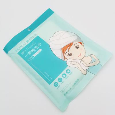 China 140*70cm Travel Hotel Biodegradable Gym Nonwoven Fabric Child Safe Independent Packaging Outdoor Disposable White Towel for sale