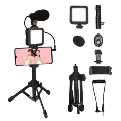 China Headset microphone factory equipment studio podcast smartphone video vlogging kit with recording microphone led light for youtube vlogger for sale