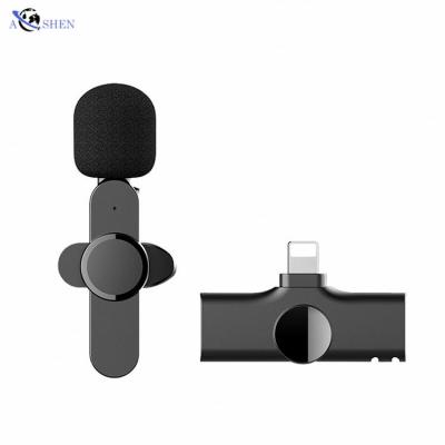 China Perfect Sound Professional Mobile Phone 2.4g Mic Wireless Microphone For YouTube video livestream broadcast for sale