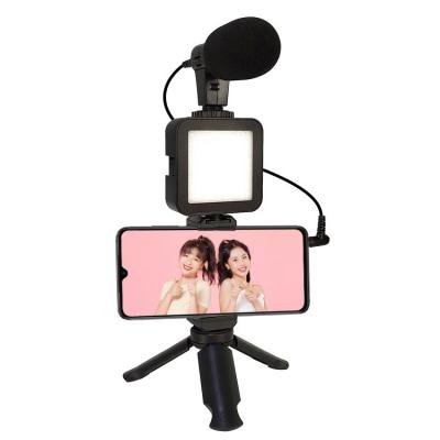 China Professional Headset Microphone Equipment Video Recording Vlogging Microphone Led Fill Light Tripod Stand Kit For Smartphone for sale