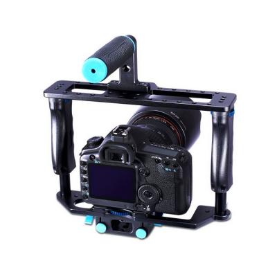 China Professional Aluminum Alloy DSLR Camera Cage Video SLR Cage With Top Handle Handheld 2.5 Kg Hand Level for sale