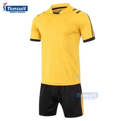 China Low MOQ Men's Soccer Jersey Last Season Football Kits Full Set Football Uniform Soccer Uniform Square for sale