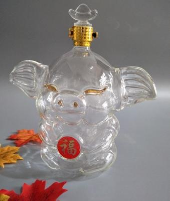 China High Quality Wine Hog Shape Liquor Bottle Glass Hog Wine Bottles Unique Shaped Design Hog ​​Wine Bottle for sale