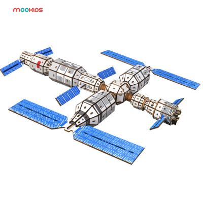 China 3D Space Station Boys Building Model Kids 3D Educational Wooden Puzzle Toy 3D for sale