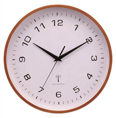 China Retro 10 Inch Radio Decoractive Wooden Wall Clock Thin Wooden Frame Wall Clock For Older People for sale