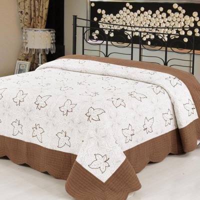 China Modern High Quality Quilting Duck Down Quilt Cotton Fabric Pattern Hotel Material Adults Embroider Bedspread for sale