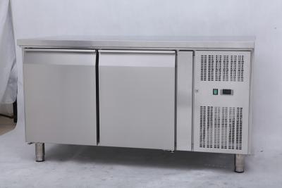 China Restaurante sob o refrigerador contrário 260L GN2100TN, porta dobro sob o refrigerador contrário à venda