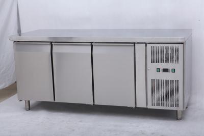 China 400L 3 Door Commercial Kitchen Under Counter Chiller GN3100TN for sale