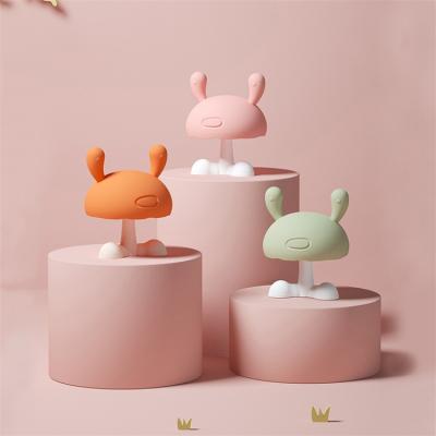 Cina BPA FREE wholesale silicon baby teethers silicone mushroom super soft babi teether in vendita