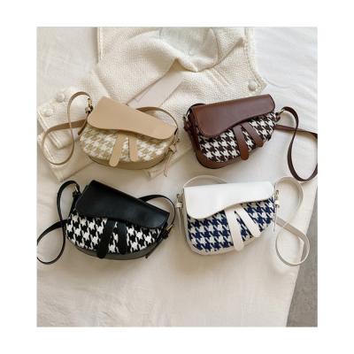 China 2021 new arrival fashion luxury bolsa feminina women handbags purse single shoulder saddle bag for girl for sale