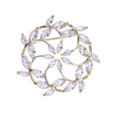 China New Luxury Wedding Flower Scarf Brooches Wedding Pins Hollowed- Garland Crystal Cubic Zircon Pins Luxury for Women Suits for sale