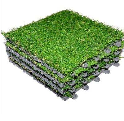 China DIY interlocking Floor Artificial Grass Tiles for Landscaping for sale