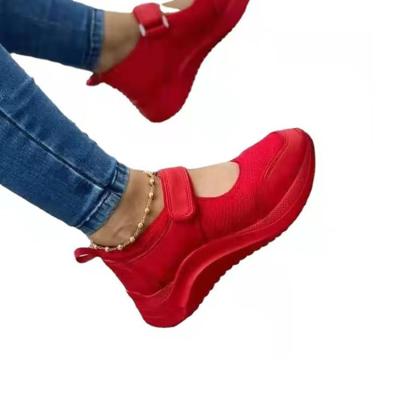 China Fashion Trend Good Quality Woman Fashion Sneaker Girl Sport Shoes For Girls for sale